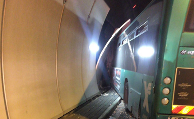 המנהרות נחסמו לתנועה (צילום: עד ראייה)