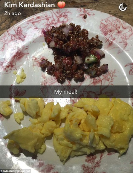 קים קרדשיאן והאוכל העצוב (צילום: snapchat)