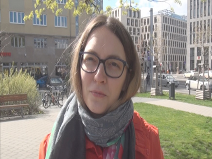 "תקווה לעתיד", קרוליין