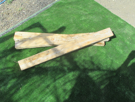 שידת מנגל,עצים מופרדים אחרי שיוף וניסור