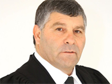 עורך הדין מיכה גבאי