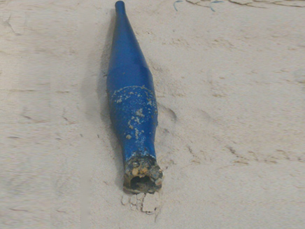 הפצצה שאותרה בחוף (צילום: דיווחי הרגע)