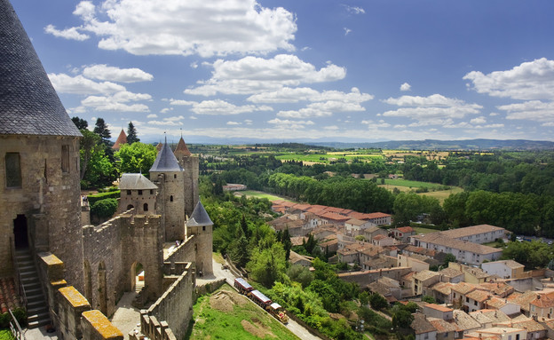 קרקסון, צרפת (צילום: Nickolay Vinokurov, Shutterstock)