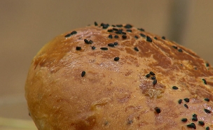 לחם בולו (צילום: מתוך בייקאוף ישראל, שידורי קשת)