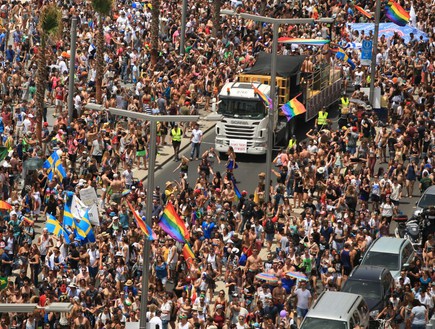 מצעד הגאווה 2016 (צילום: עופר חן)
