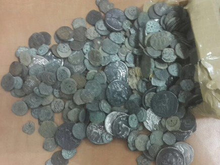 "מטען דיפלומטי" חריג