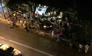 רכב התנגש במסעדה בתל אביב (צילום: דיווחי הרגע)