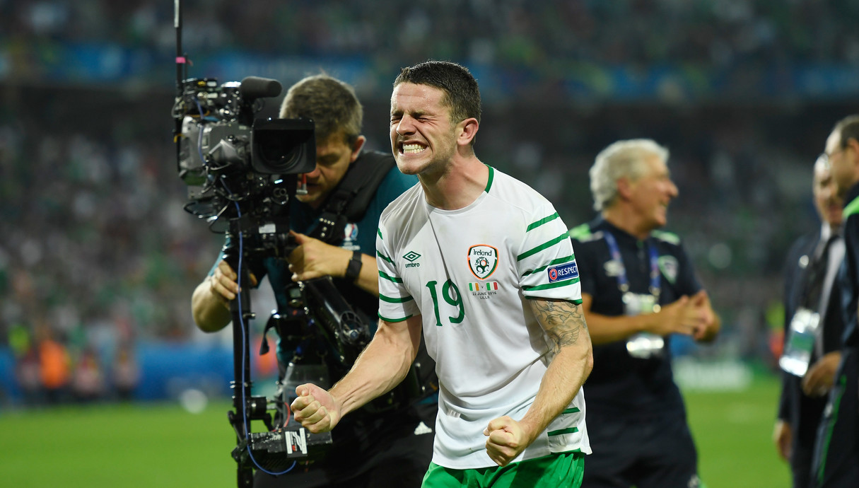 אירלנד מנצחים ועולים