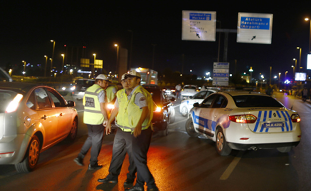 "הפיגוע באיסטנבול בהשראת דאע"ש" (צילום: רויטרס)