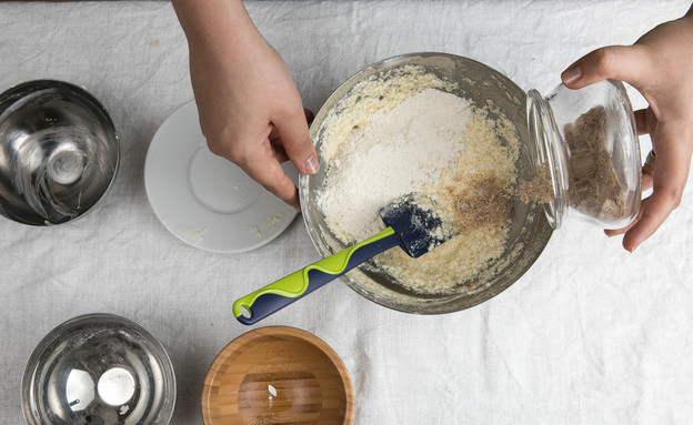 עוגת שזיפים עם קראמבל