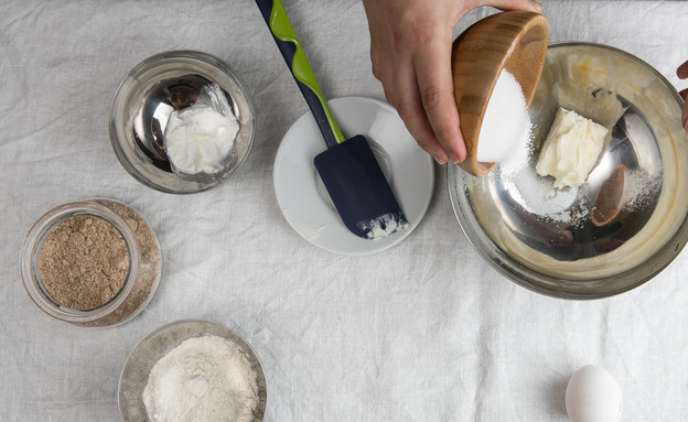 עוגת שזיפים עם קראמבל