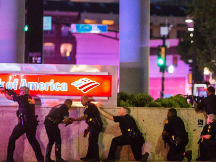 תקרית הירי בדאלאס, בשבוע שעבר (צילום: CNN)