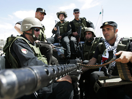 כוחות ביטחון פלסטיניים, ארכיון (צילום: רויטרס)