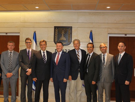 שישי עם שגרירים (צילום: באדיבות TIP)