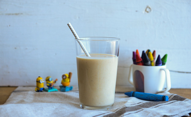 שייק בננה וחמאת בוטנים