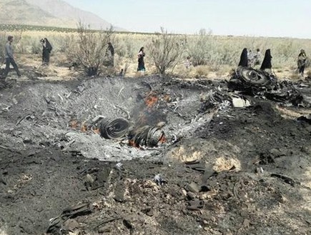 מטוסים מתרסקים באיראן (צילום: presstv.ir)