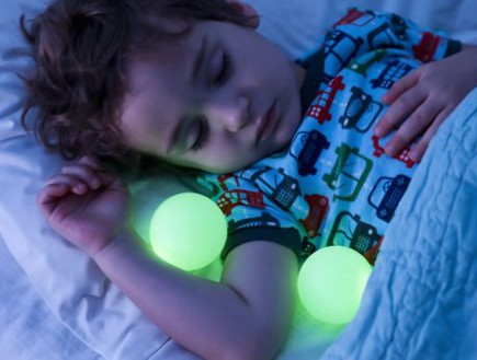קל עם ילדים, מנורת לילה נטענת  (צילום: amazon.com)
