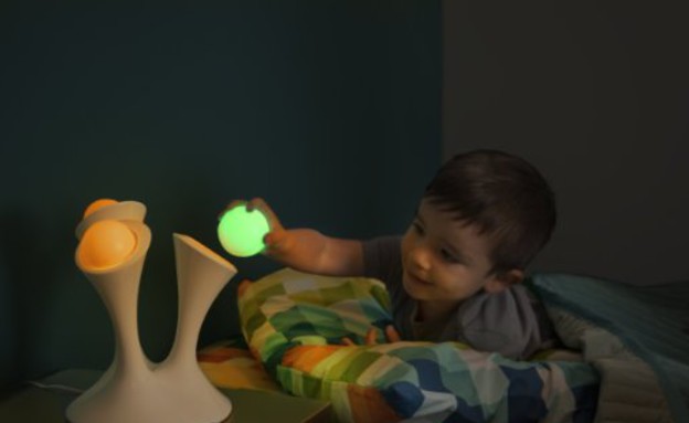 קל עם ילדים, מנורת לילה נטענת.jpg1  (צילום: amazon.com)