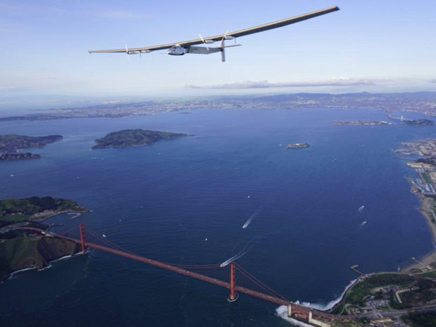 מטוס ה-Solar Impulse 2 עשה היסטוריה (צילום: CNN)