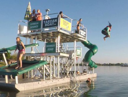 סירת טרזן (צילום: tarzan boat)