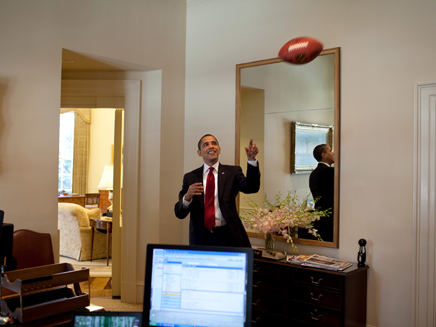 שחקן פוטבול מבוזבז? (צילום: Pete Souze, The White House)