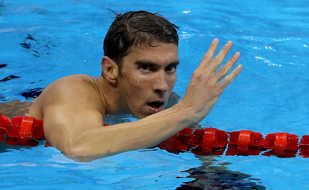 מייקל פלפס, זהב רביעי בריו (צילום: Al Bello, GettyImages IL)