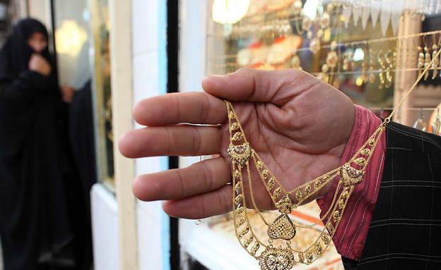 תכשיטי זהב באפגניסטן  (צילום: Majid Saeedi, GettyImages IL)
