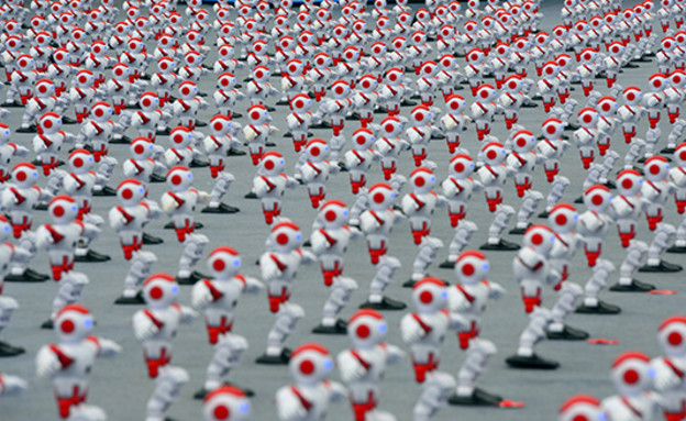 1007 רובוטים רוקדים (צילום: ספר השיאים של גינס)