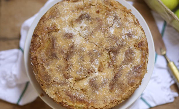 עוגת תפוחים ויוגורט - מלמעלה