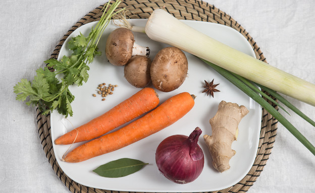 מרק עוף אסייתי - המרכיבים