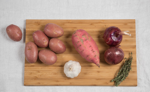 עוף צלוי - הירקות