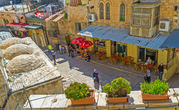 המרפסת של ההוספיס האוסטרי בירושלים (צילום: eFesenko, Shutterstock)