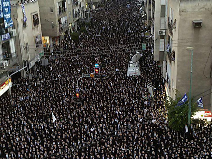 עצרת של חרדים בבני ברק