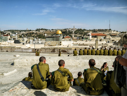 חיילים בירושלים (צילום: שאטרסטוק, קרינה לופטינה)