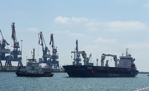 ליידי לילההספינה הטורקית בנמל אשדוד (צילום: חדשות 2)