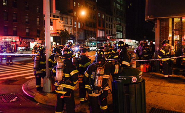 זירת הפיצוץ בניו יורק (צילום: רויטרס)