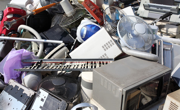 פסולת אלקטרונית (צילום: ShutterStock)