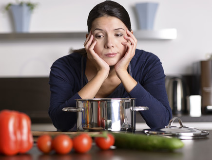 אישה במטבח (צילום: Shutterstock)