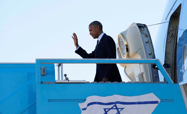 הנשיא אובמה נוחת בנתב"ג (צילום: רויטרס)