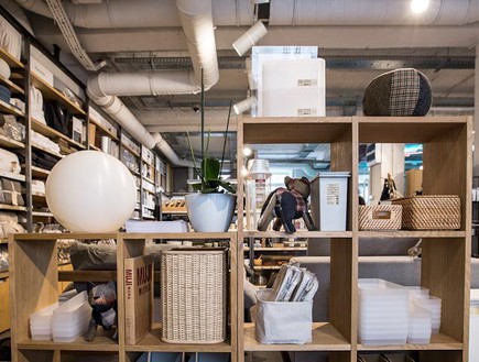 חנויות13, מגוון מוצרים ב-Muji היפנית (צילום: mysia3.pl)