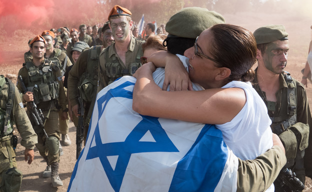 משפחת מתחיילת (צילום: דובר צה