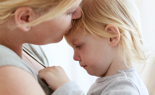ילד מבקש סליחה (צילום: Shutterstock)