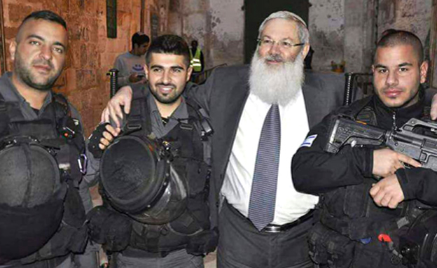 יוסף קירמה ז"ל והרב אלי בן דהן (צילום: מתוך דף הפייסבוק אלי בן דהן)