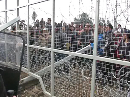 מחנה פליטים בצרפת (צילום: חדשות 2)