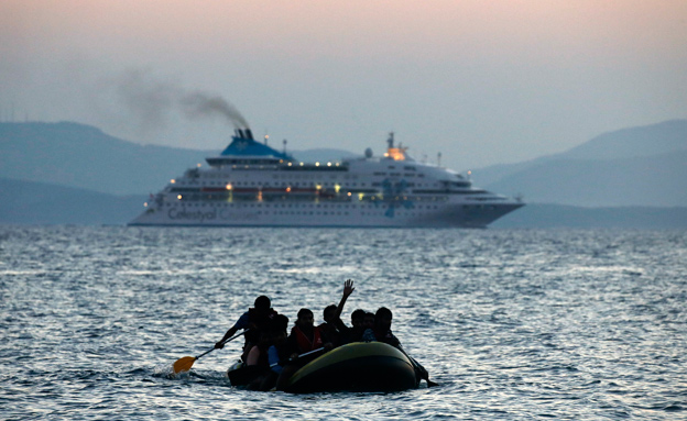 ספינת פליטים. ארכיון (צילום: רויטרס)