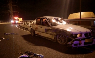 זירת התאונה בכביש 1 (צילום: דוברות מד"א)
