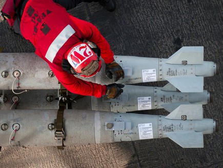 אנשי הצוות על נושאות מטוסים אנשי הצוות על נושאות מטוסים