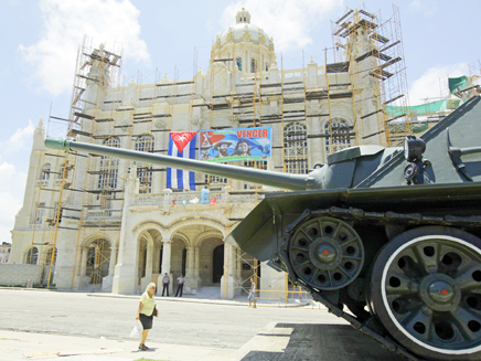 תרגיל צבאי בקובה (צילום: רויטרס)