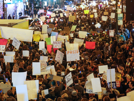 הפגנות ענק בערים הגדולות (צילום: רויטרס)