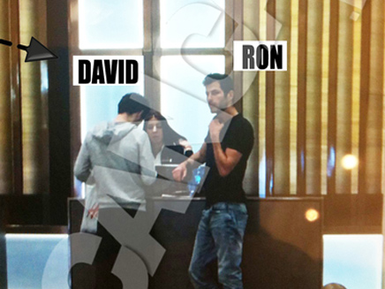 רון ודוד במלון בו נעצרו (צילום: אתר cancan)